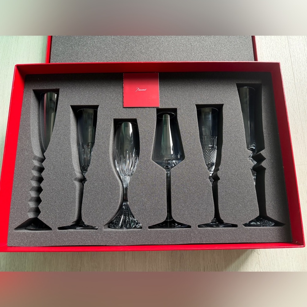 Baccarat Crystal Champagne Flute Set New never used